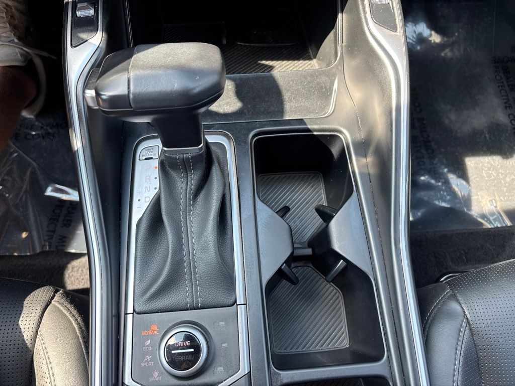 Used 2024 Kia Sorento SUV