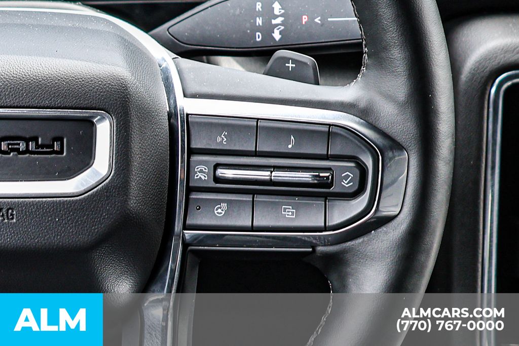 Used 2025 White GMC Denali image 38