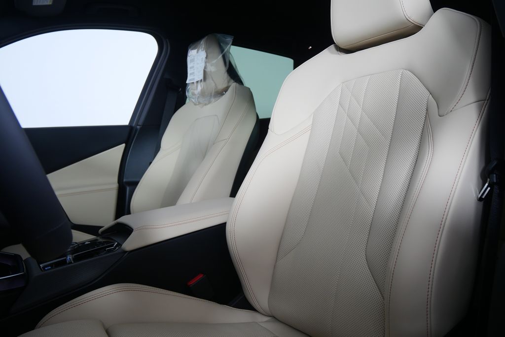Thumbnail: 2026 BMW X3 - 11