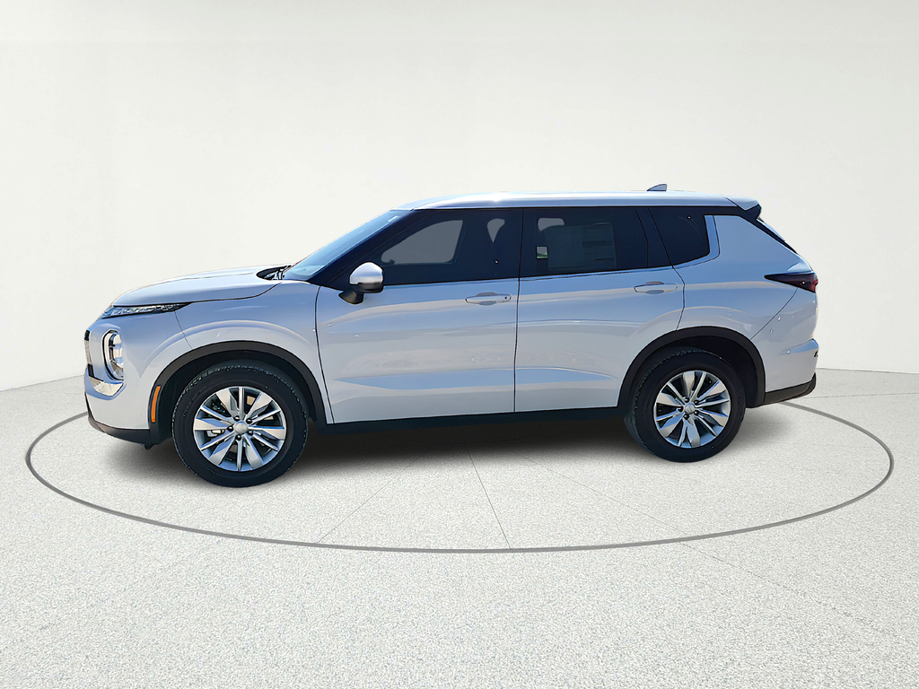 2026 Mitsubishi Outlander ES White at Big Star Chrysler Jeep Dodge Ram 