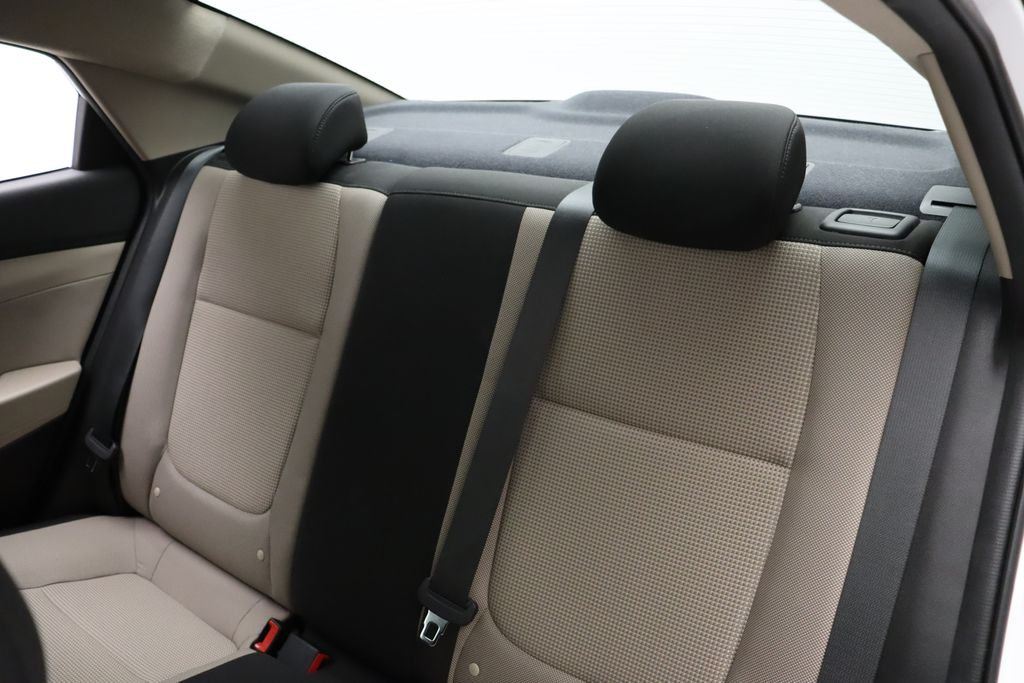 2022 Hyundai Accent Limited Edition 18