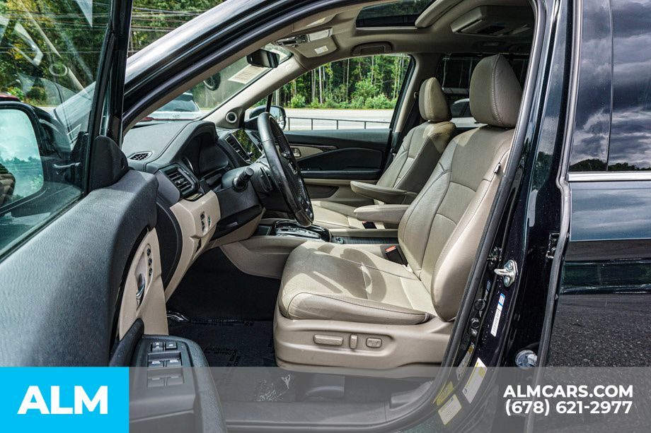 2019 Honda Pilot Elite photo 18