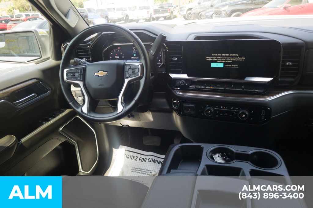 Used 2025 Summit White Chevrolet LT image 23