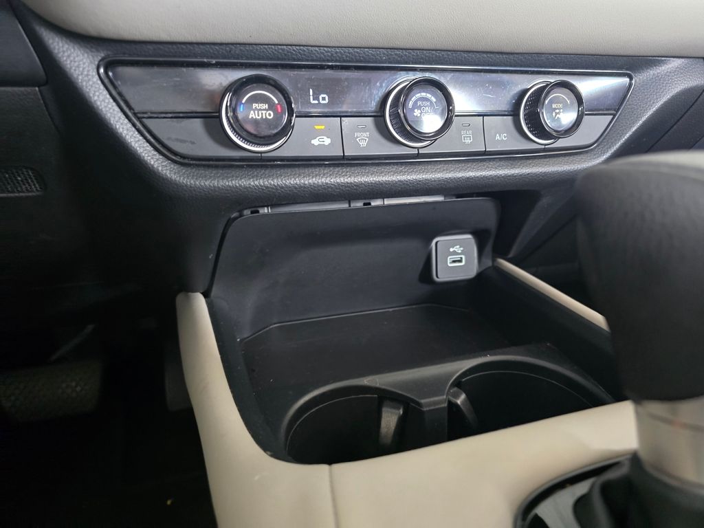 Thumbnail: 2024 Honda HR-V - 27