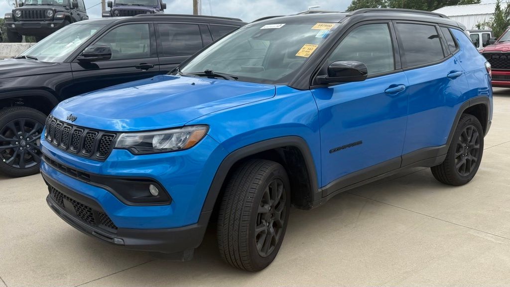 2023 Jeep Compass Altitude