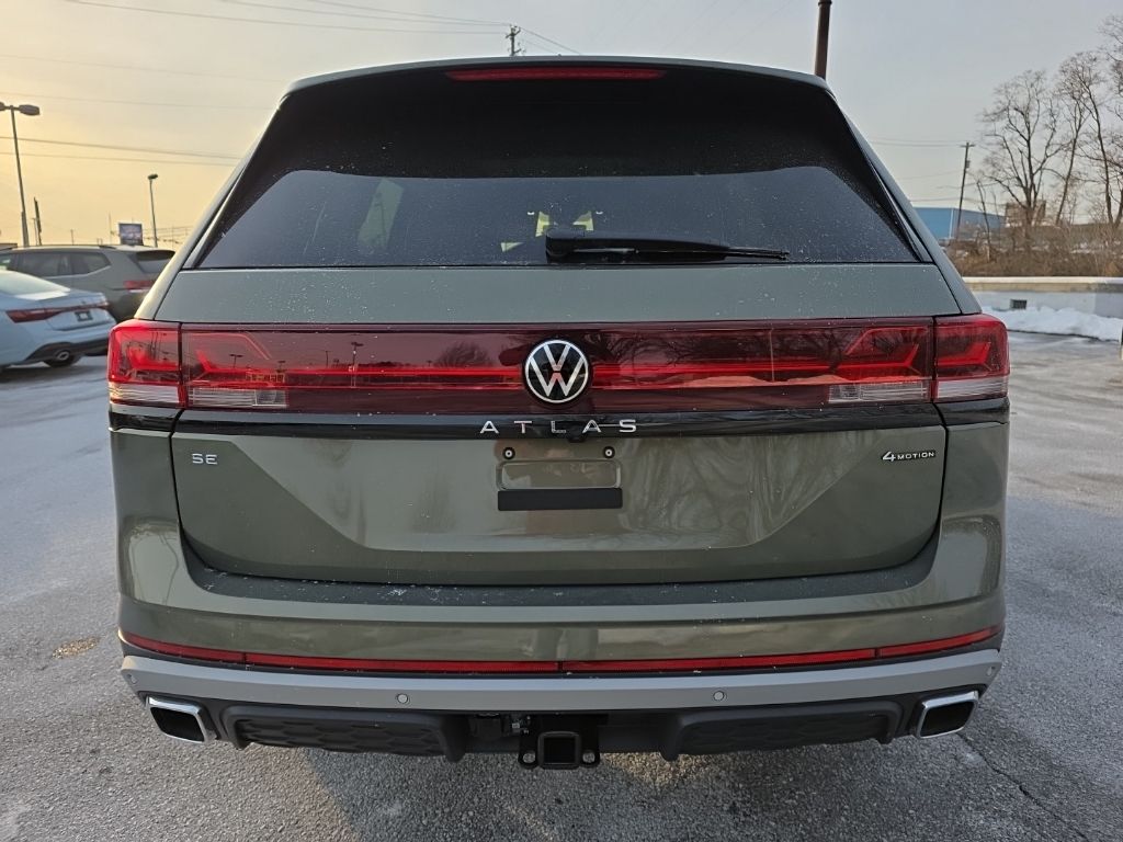2026 Volkswagen Atlas 2.0T Peak Edition Green at Sutliff Volkswagen