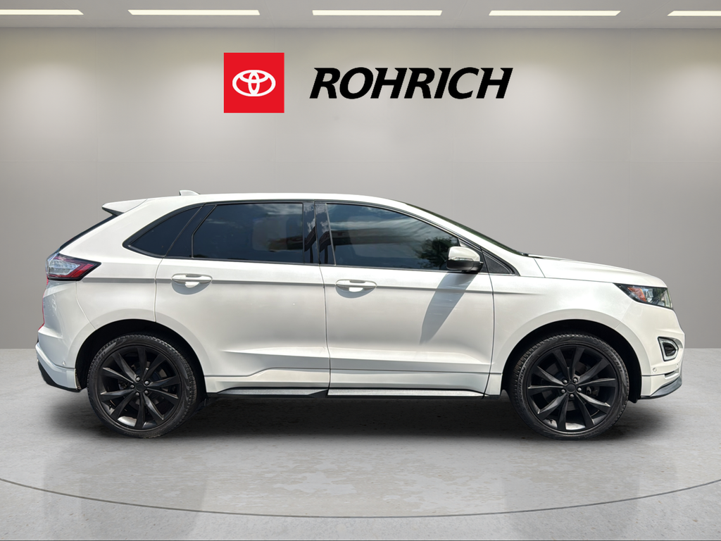 2016 Ford Edge