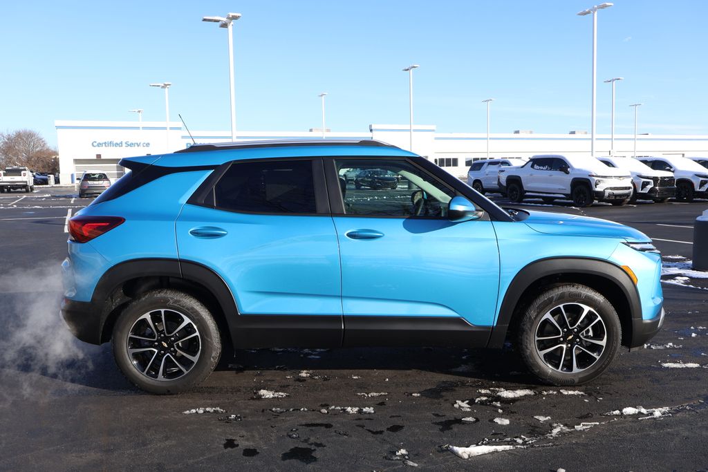 Thumbnail: 2026 Chevrolet TrailBlazer - 4