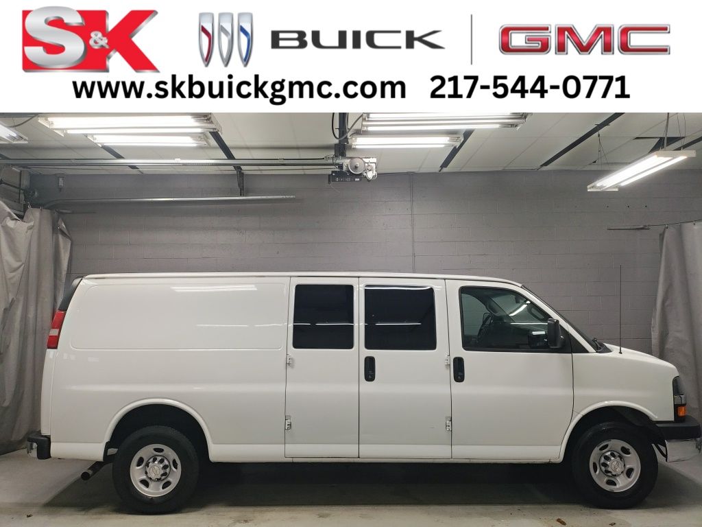 Summit White 2016 Chevrolet Express Cargo 3500 Extended RWD Van Rear-Wheel Drive 6-Speed Automatic Overdrive