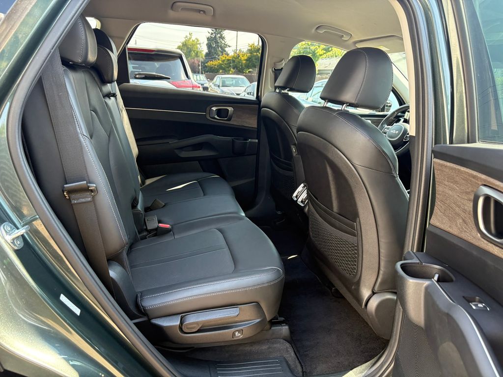 2022 Kia Sorento S