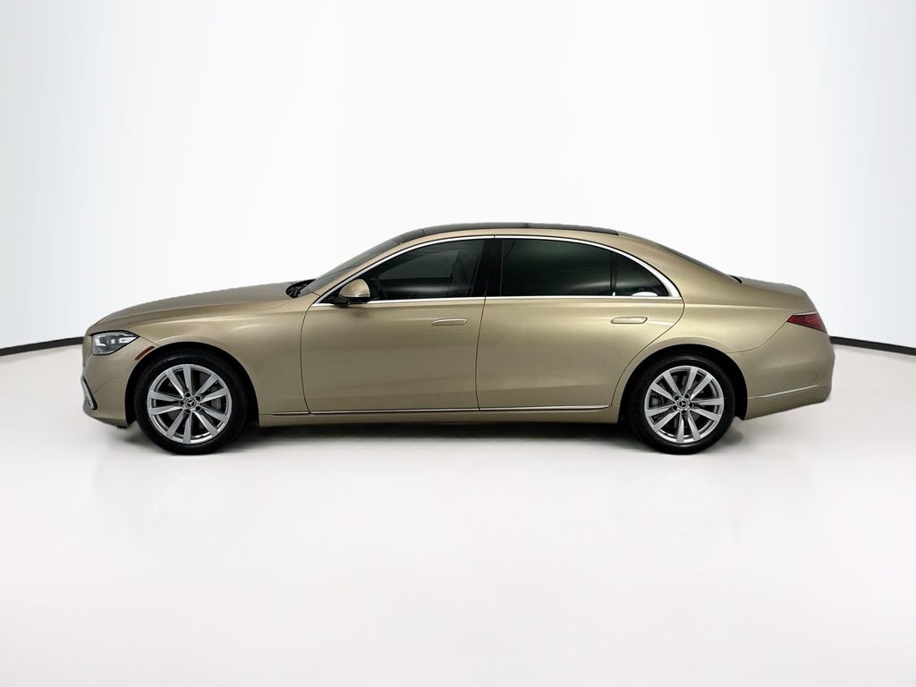 Thumbnail: 2023 Mercedes-Benz S-Class - 8