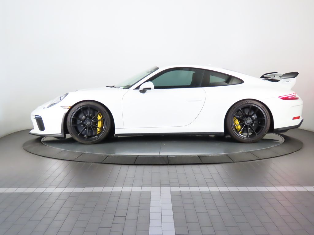 Thumbnail: 2018 Porsche 911 - 2