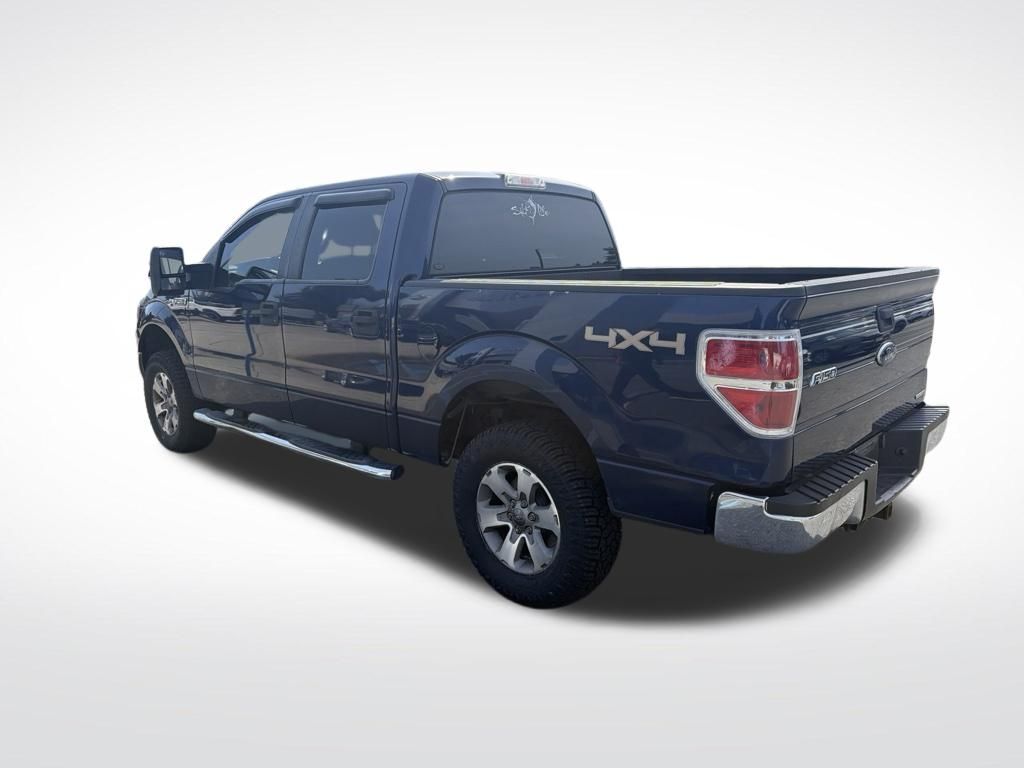 Used 2012 Blue Ford XLT image 3