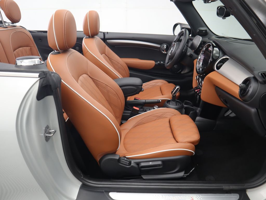 Thumbnail: 2023 MINI Cooper - 28