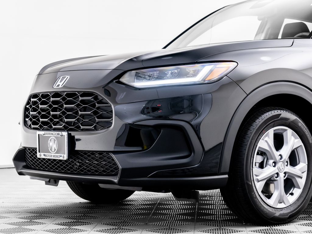 2025 Honda HR-V LX photo