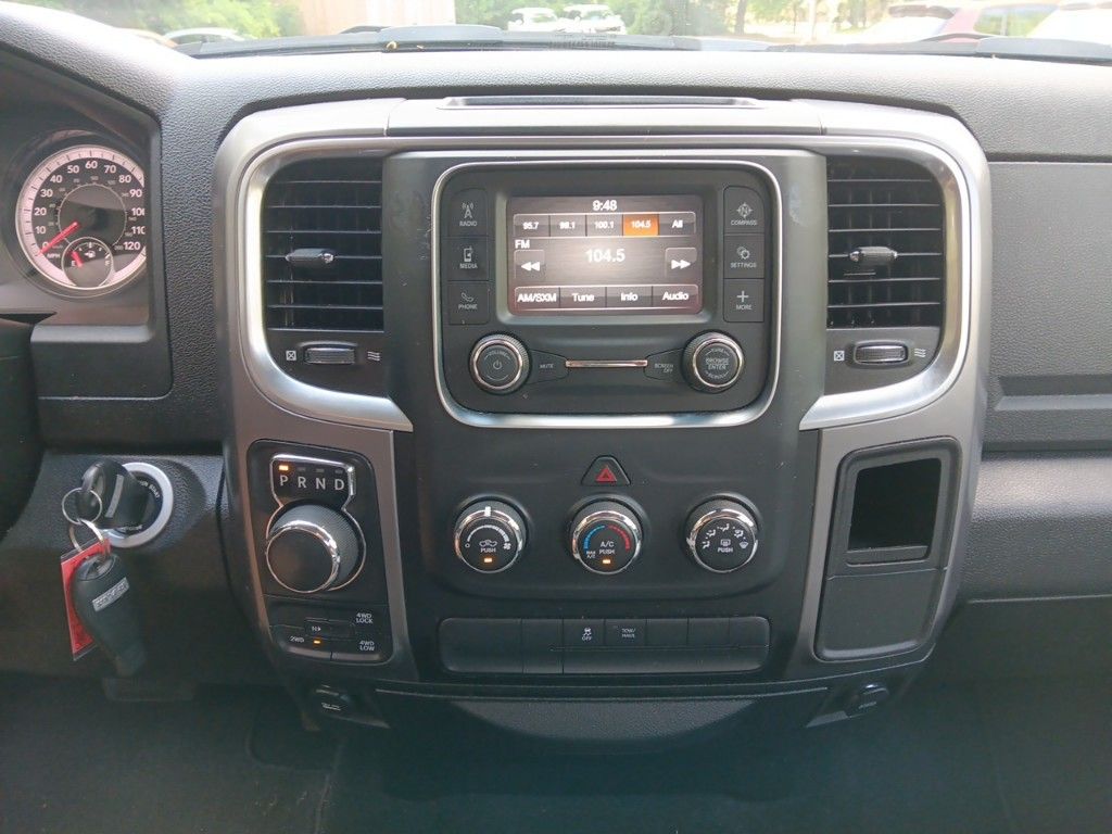 2021 Ram 1500 Classic SLT 35