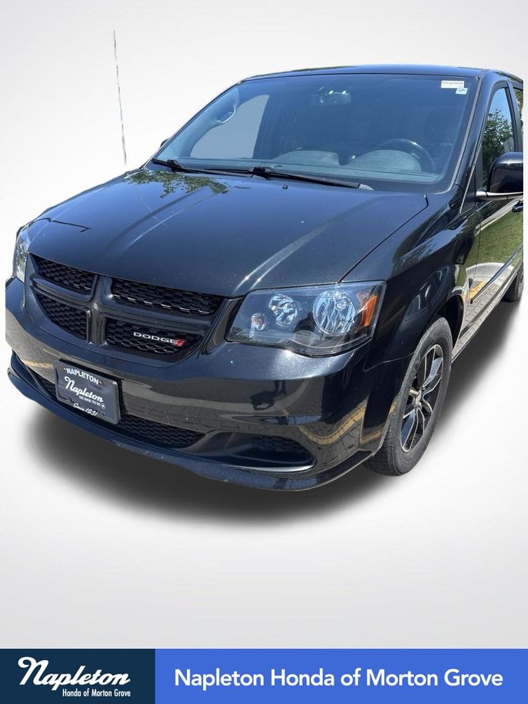 Brilliant Black Crystal Pearlcoat 2017 Dodge Grand Caravan Minivan Front-Wheel Drive 6-Speed Automatic