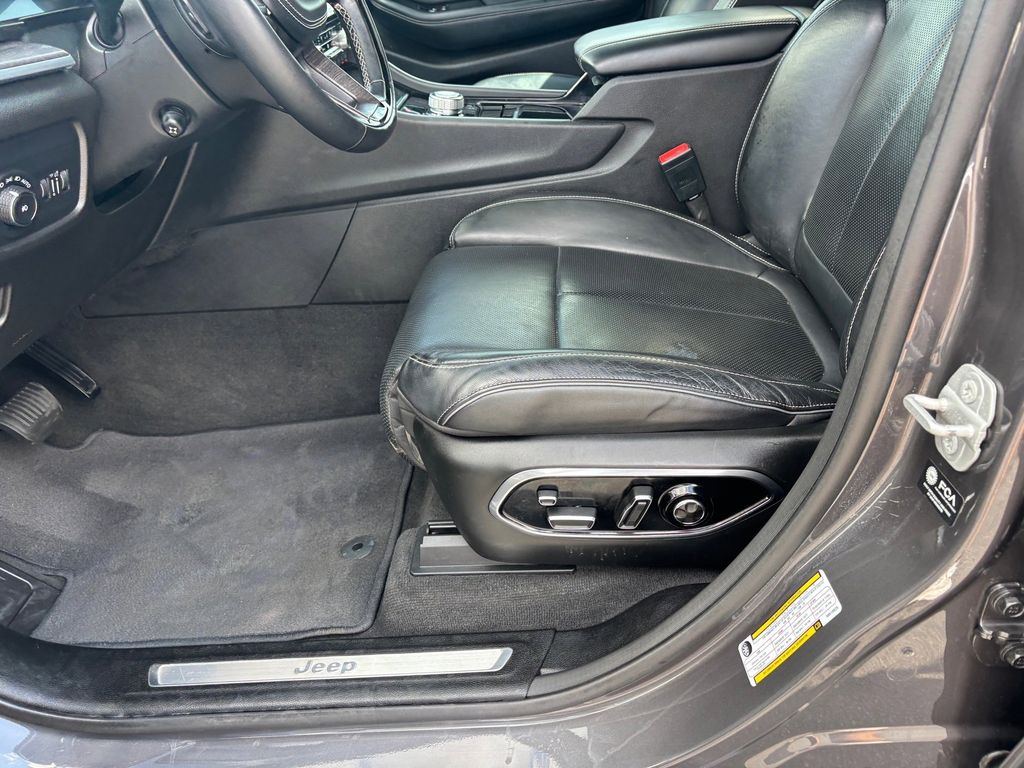 Used Car 2022 Jeep Grand Cherokee L  Overland For Sale Under $35,000 In Austin, Texas