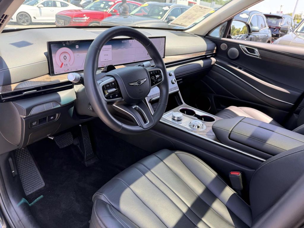 Used 2025 Genesis GV80 SUV