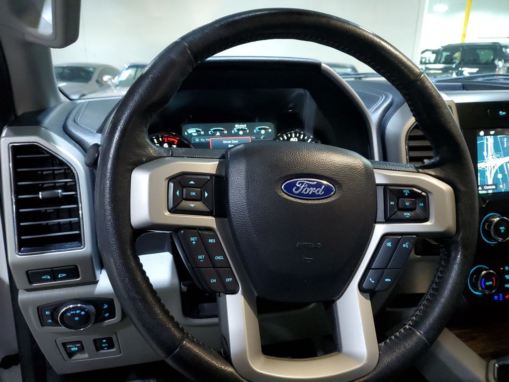 2019 Ford F-150 Lariat 36