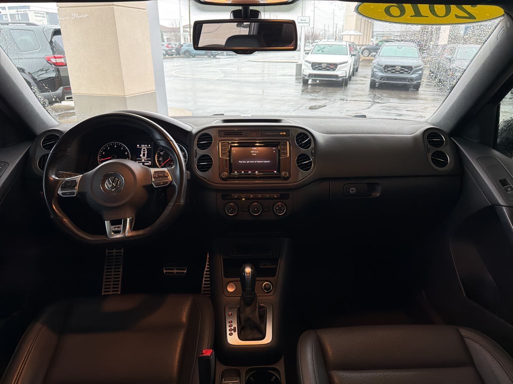 Thumbnail: 2016 Volkswagen Tiguan - 11