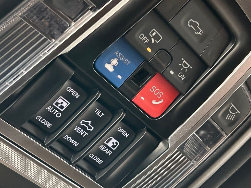 Used 2024 Diamond Black Crystal Pearlcoat Ram Longhorn image 66