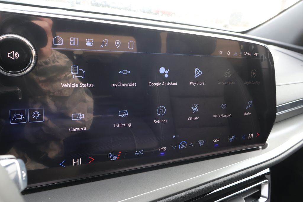 Thumbnail: 2026 Chevrolet Traverse - 25