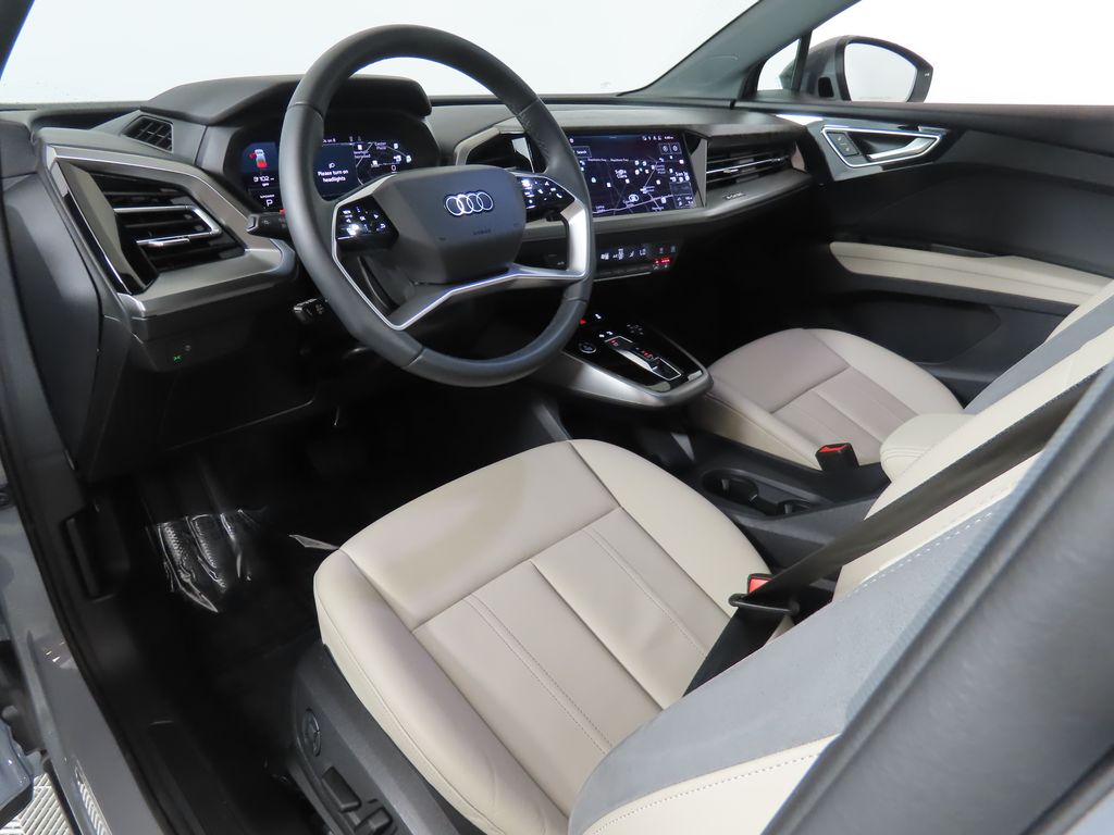 Thumbnail: 2025 Audi Q4 e-tron - 25