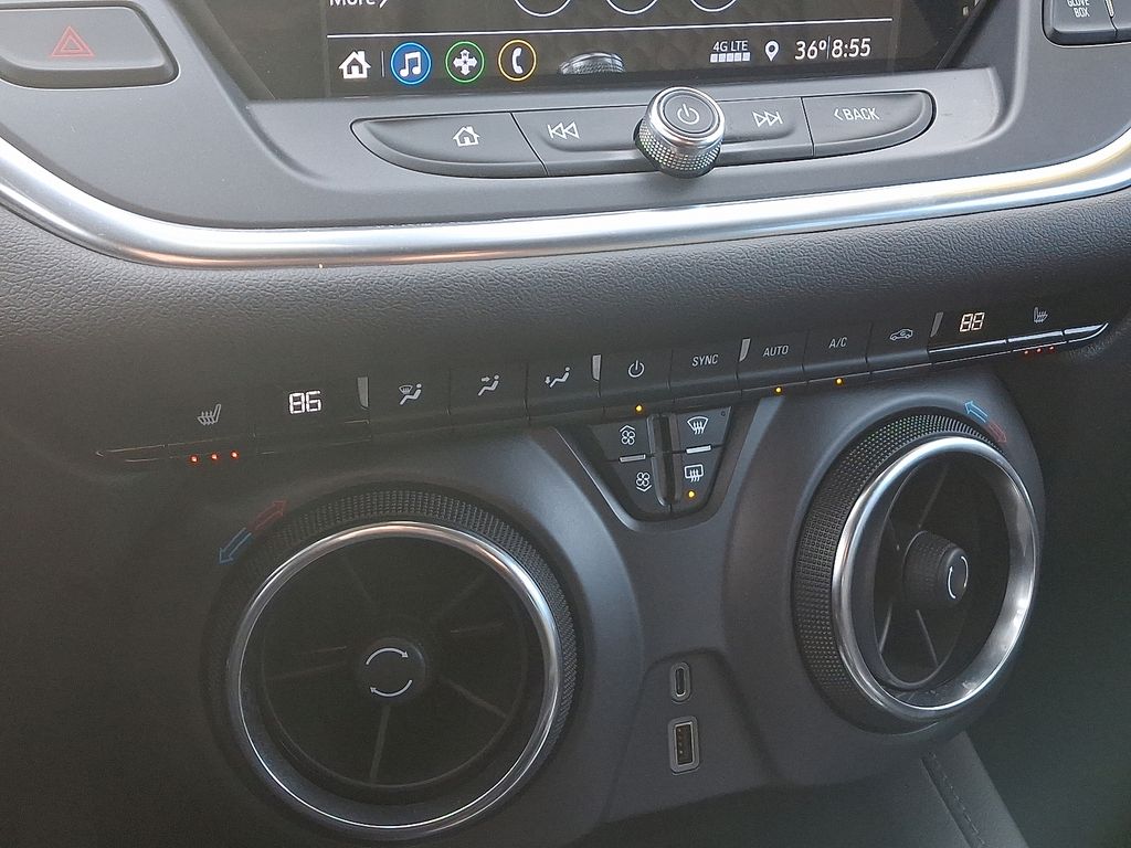 Thumbnail: 2019 Chevrolet Blazer - 16