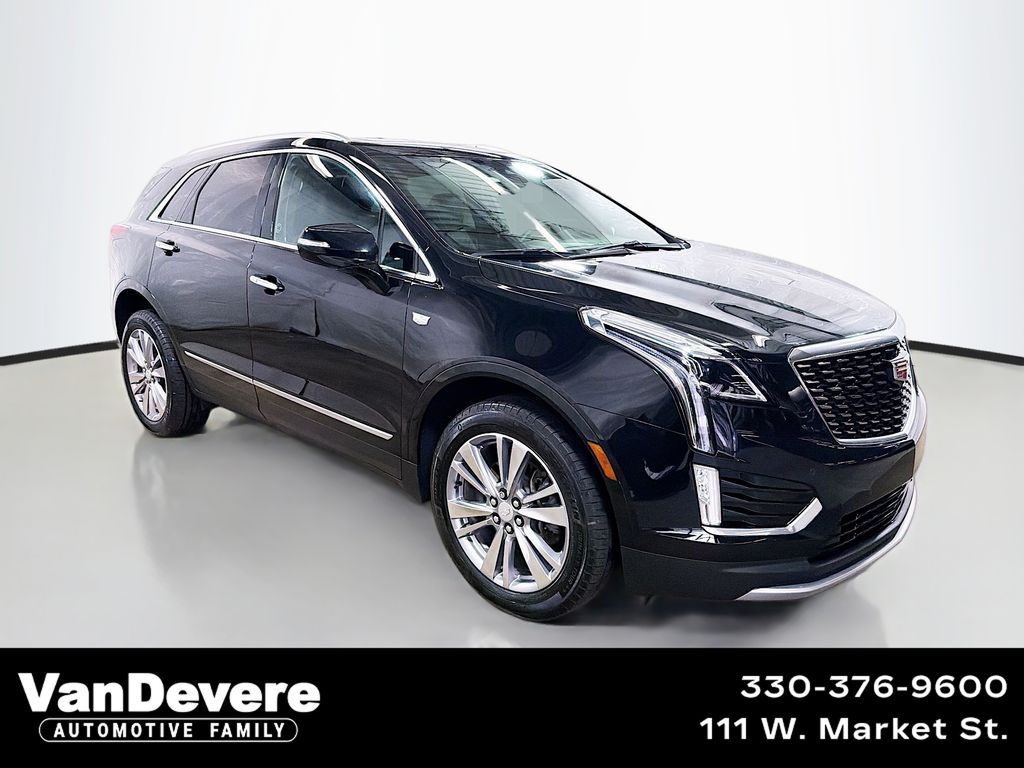 Black 2024 Cadillac XT5 Premium Luxury AWD SUV / Crossover Four-Wheel Drive 9-Speed Automatic