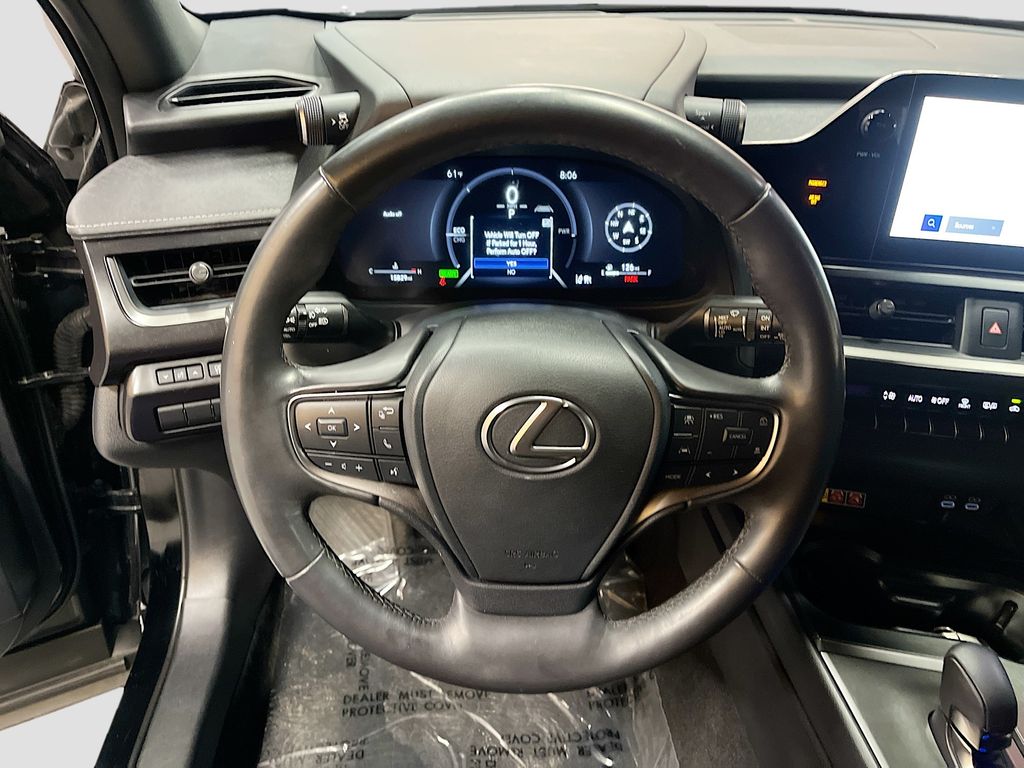 Used 2025 Obsidian Lexus 300h F SPORT Design image 11