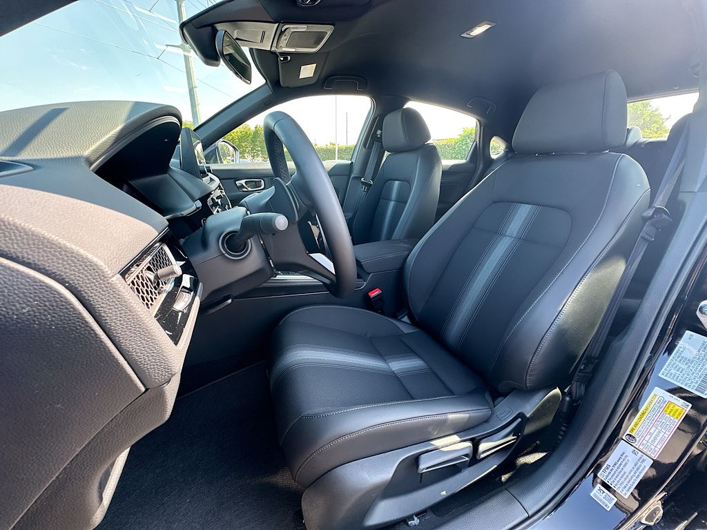 2025 Honda Civic Sport 14