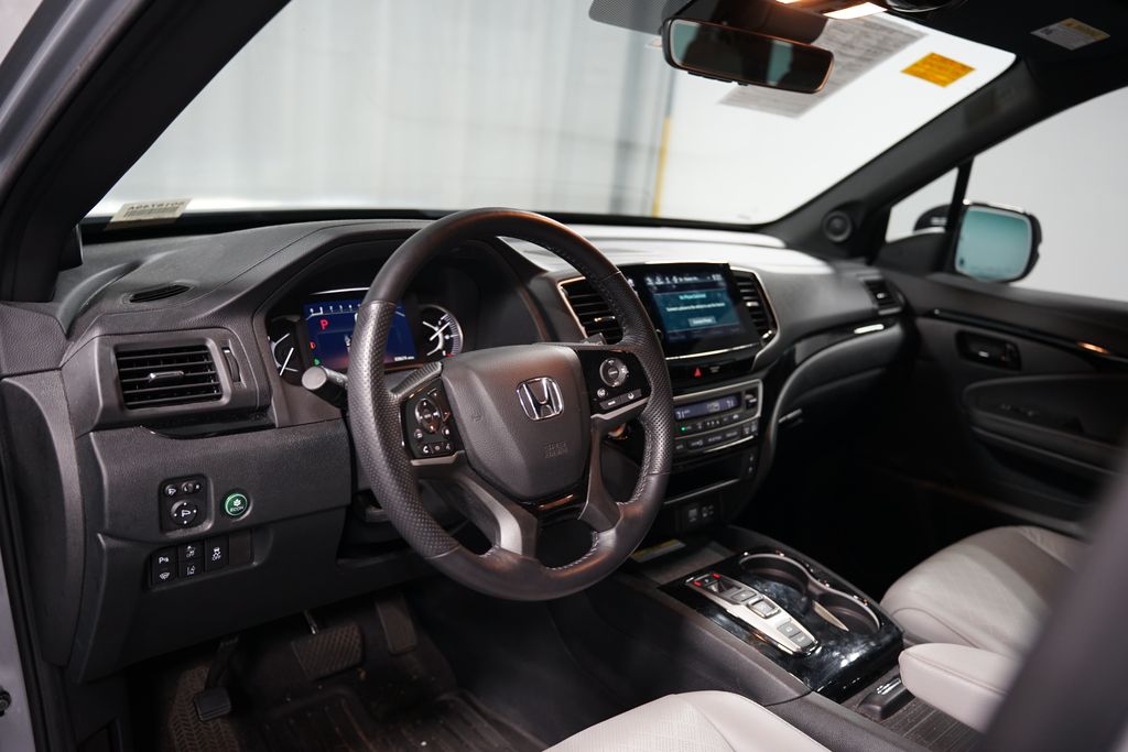 2023 Honda Passport Elite 7