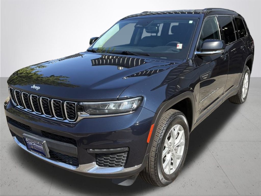 2023 Jeep Grand Cherokee Limited photo 2
