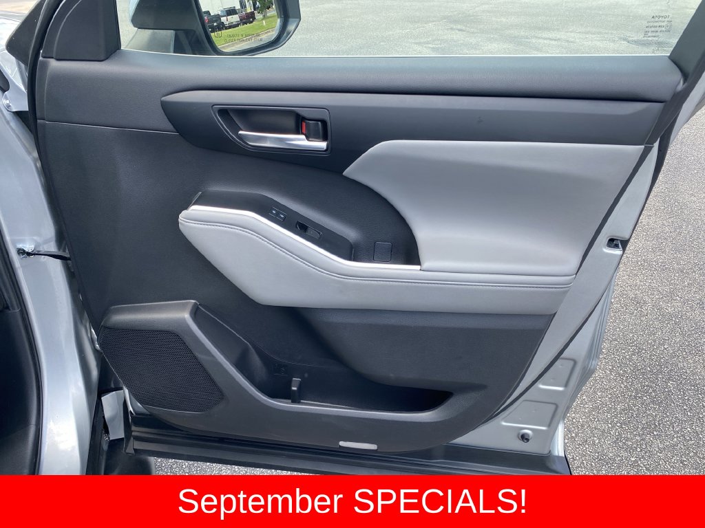 Used 2023 Toyota Highlander SUV