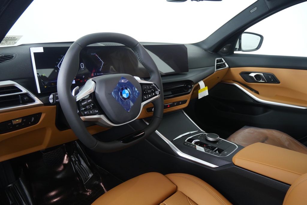 Thumbnail: 2026 BMW 3 Series - 12