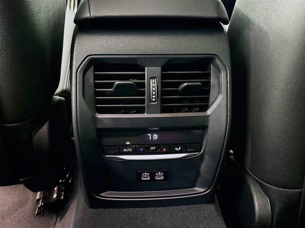 Thumbnail: 2024 BMW 4 Series - 26