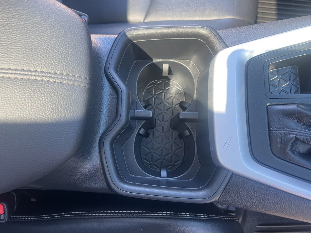 2022 Toyota RAV4 XLE Premium photo