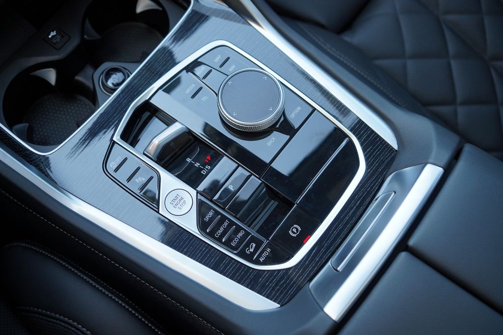 Thumbnail: 2026 BMW X6 - 18