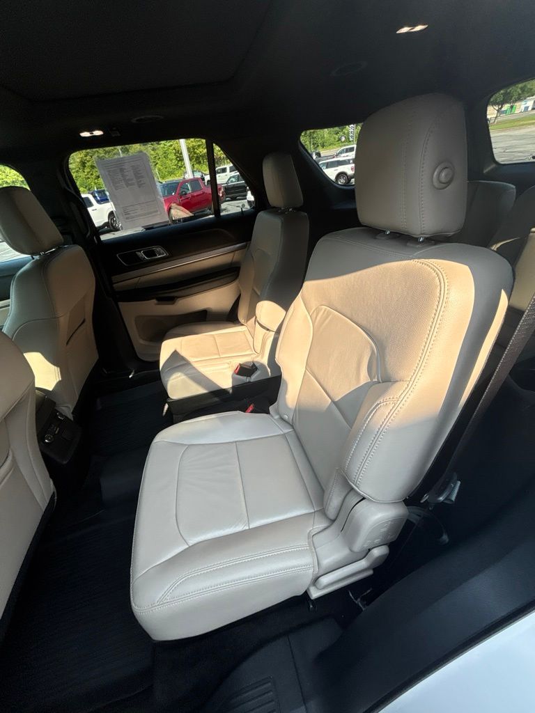FordExplorer15
