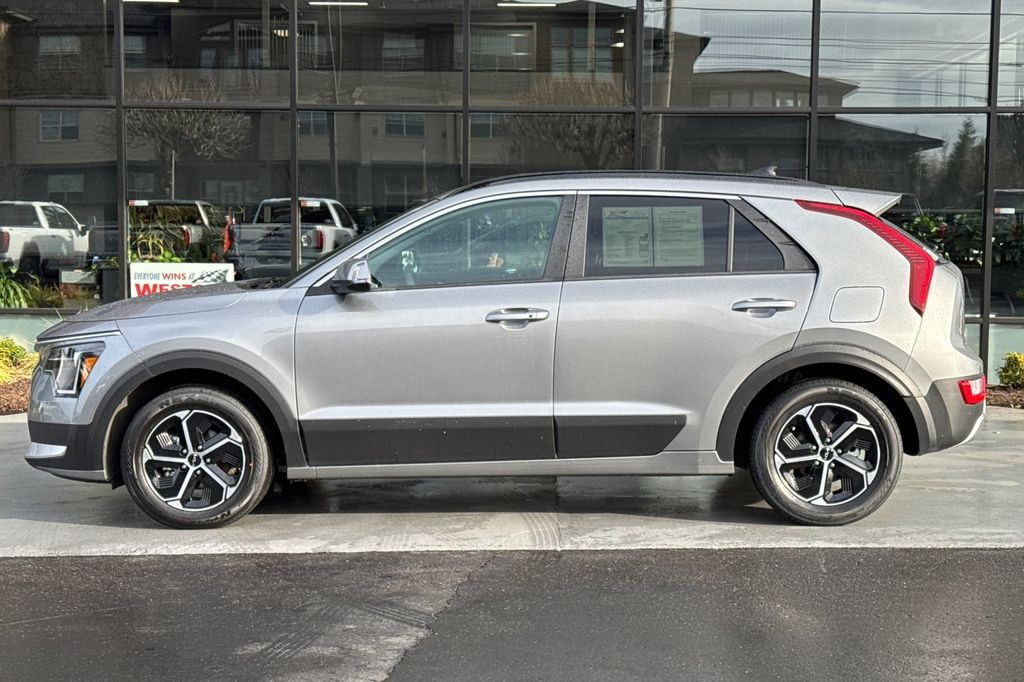 used 2025 Kia Niro car, priced at $25,980