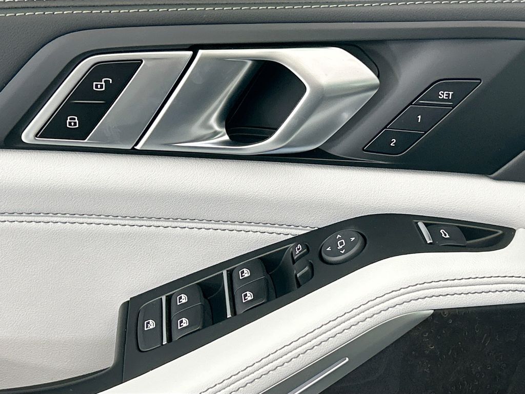 Thumbnail: 2026 BMW X5 - 22