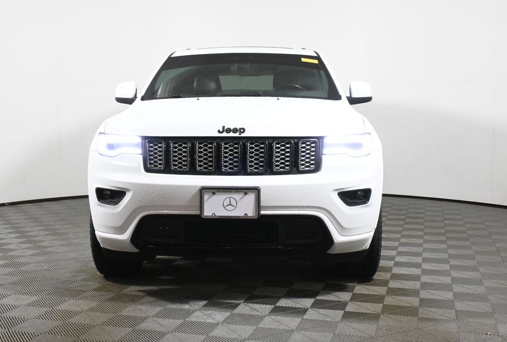 Thumbnail: 2020 Jeep Grand Cherokee - 10