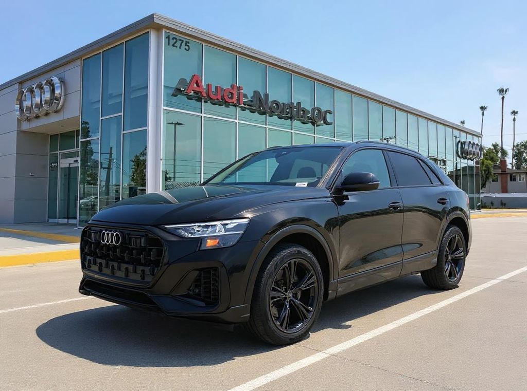 Thumbnail: 2026 Audi Q8 - 1