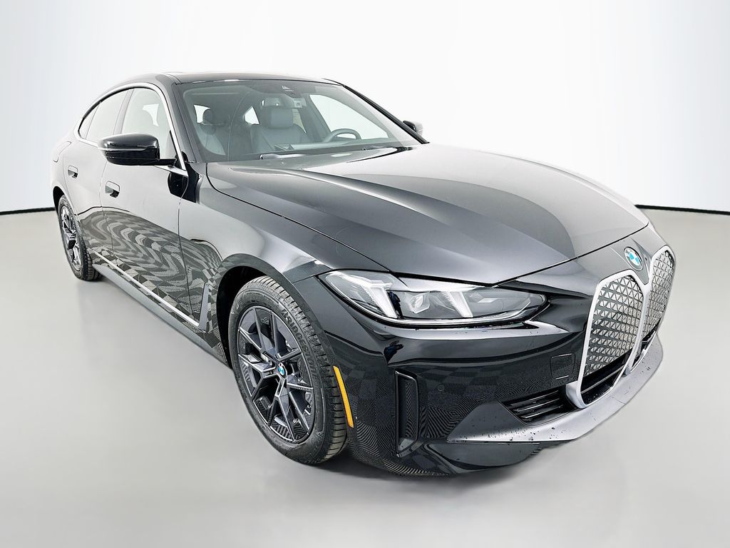 Thumbnail: 2026 BMW i4 - 3