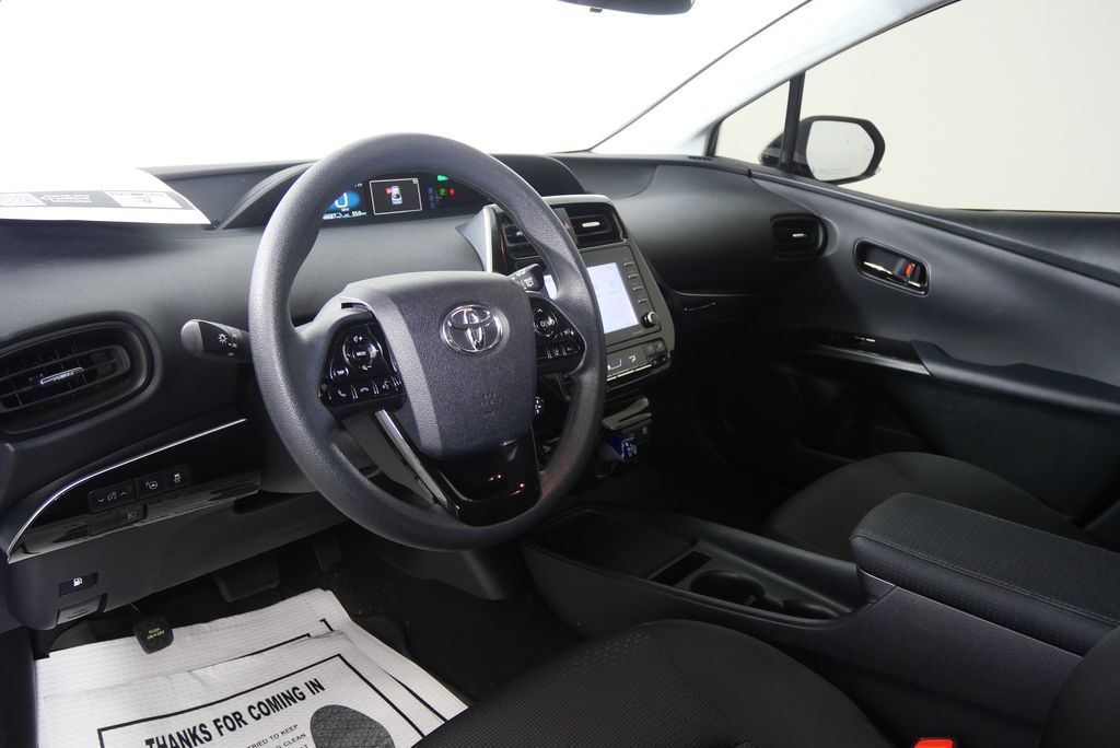 Thumbnail: 2022 Toyota Prius - 13