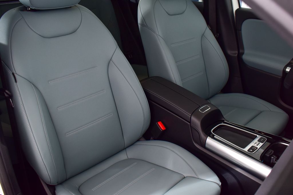 Thumbnail: 2026 Mercedes-Benz GLA - 30