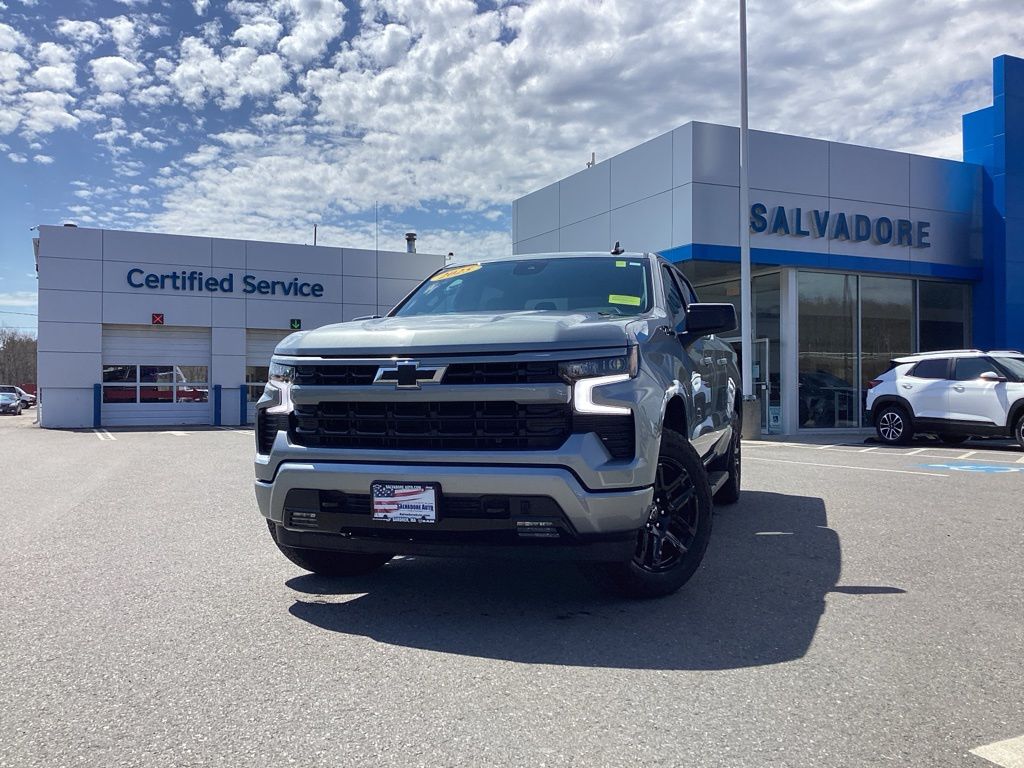Sterling Gray Metallic 2025 Chevrolet Silverado 1500 RST Crew Cab 4WD Pickup Truck Four-Wheel Drive Automatic