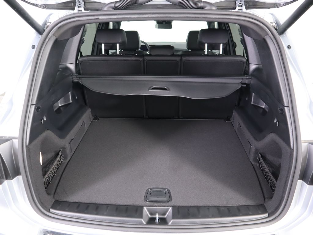 2025 Mercedes-Benz GLB 250 28