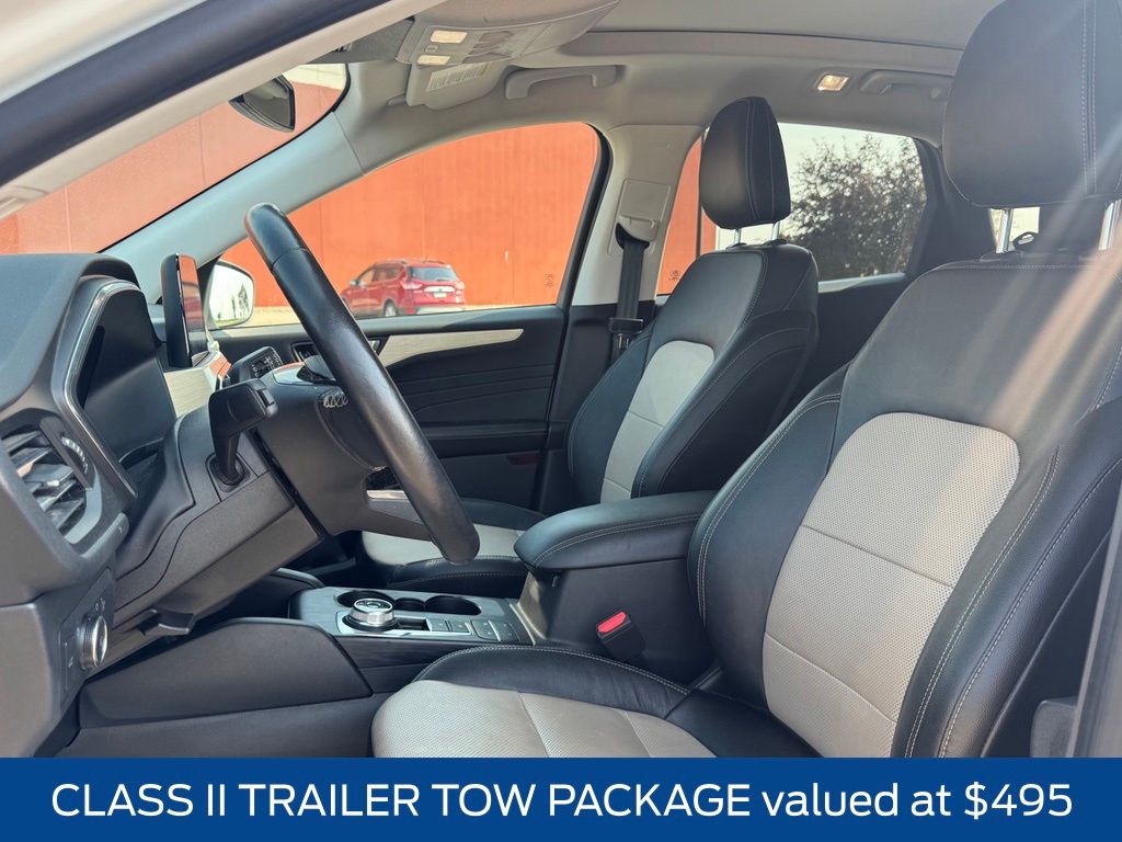 2022 Ford Escape Titanium